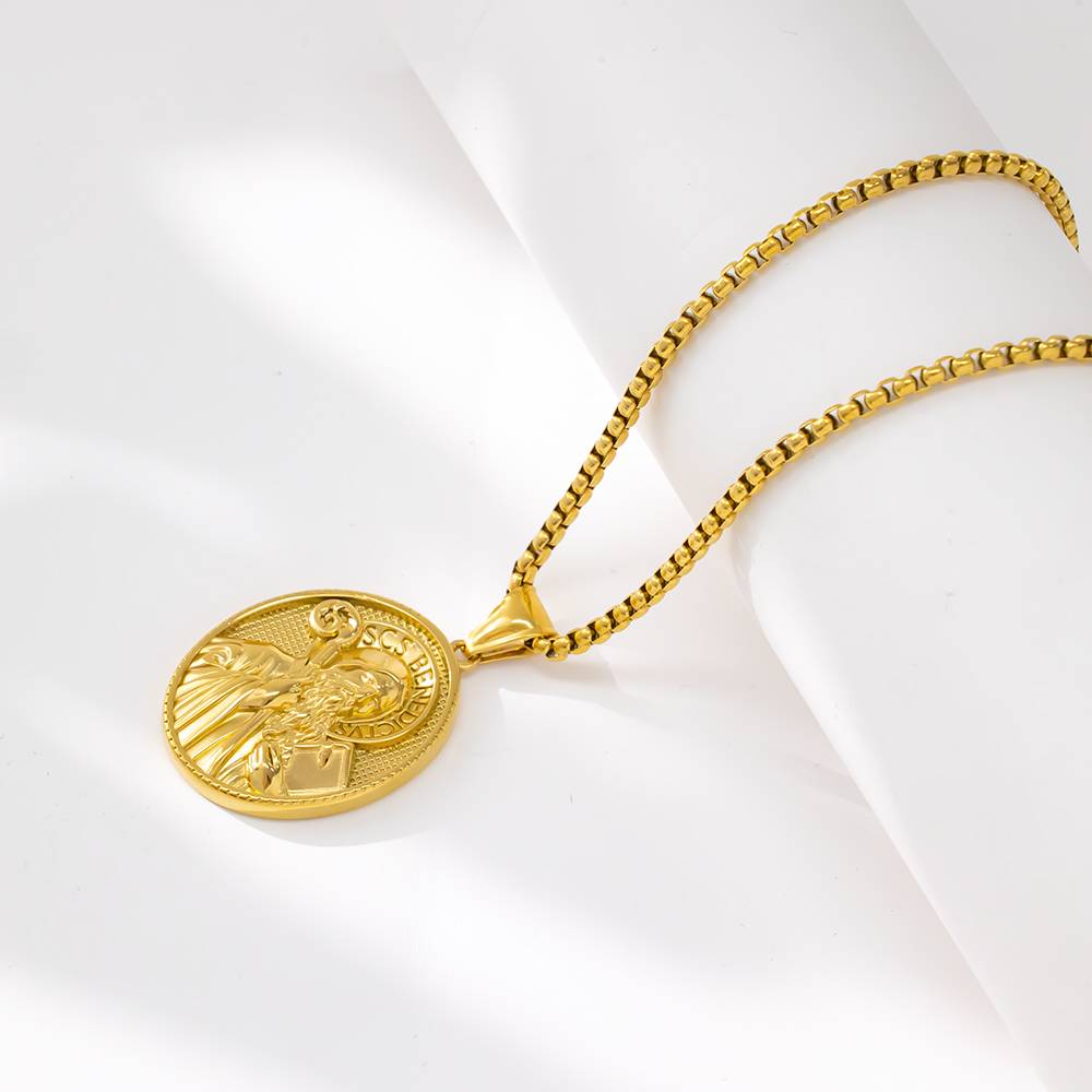 NM150 Men's Necklace: Stylish Jewelry & Symbolism