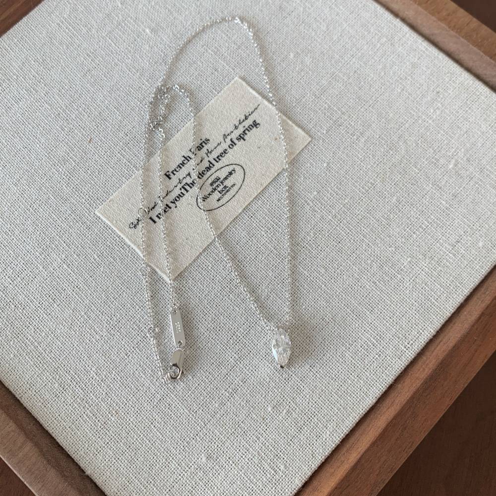 Elegant Marquise Moissanite Pendant Necklace | Lonceen