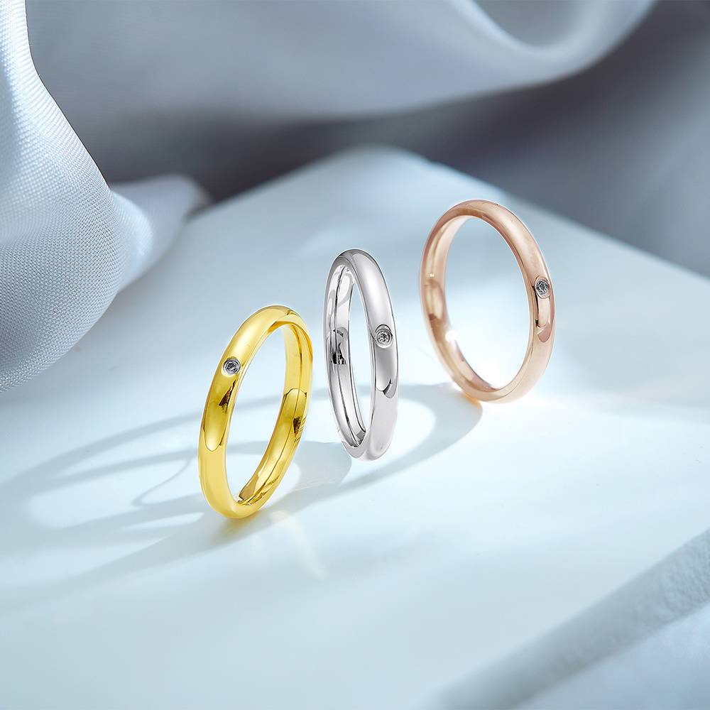 Non-oxidizing ladies' Western-style fashion jewelry wedding ring, ladies' jewelry ring