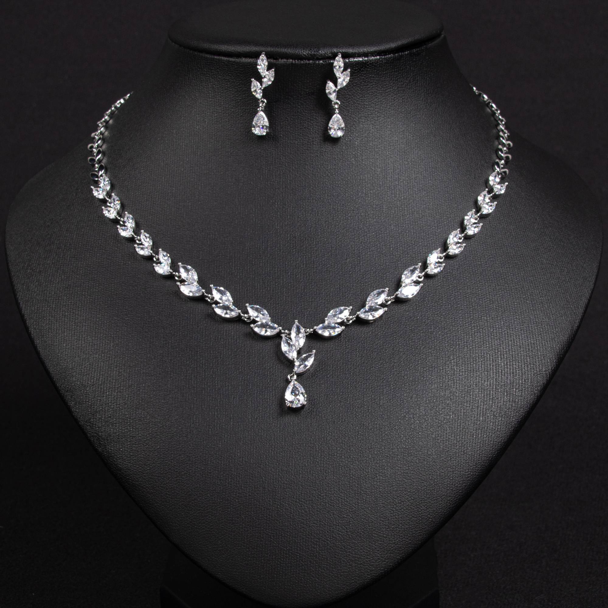 Bridal 18k Gold Plated Leaf Crystal Teardrop Y-Drop Jewelry Set