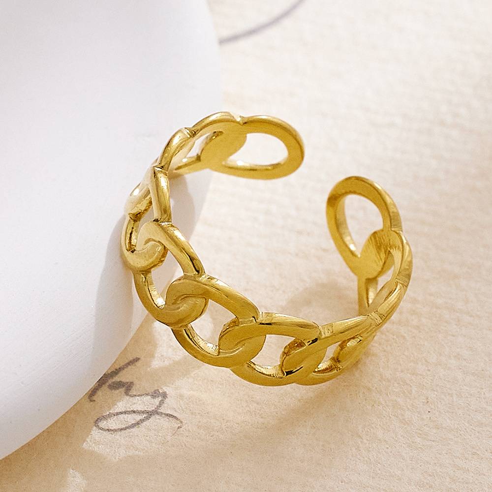 Minimalist 18k gold-plated accessory ring, stainless steel wedding custom couple's boutique fashion jewelry ring