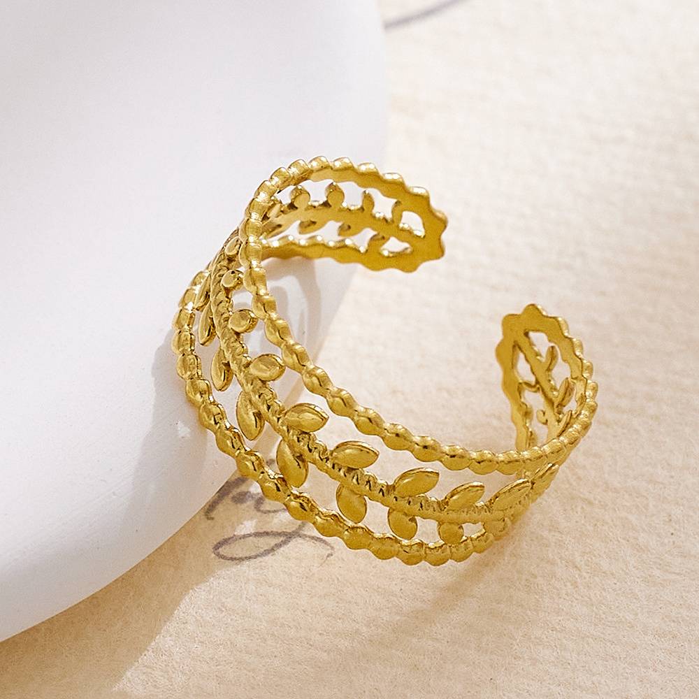 Simple 18k gold-plated accessory ring, leaf-shaped stainless steel wedding custom couple's fine fashion jewelry ring