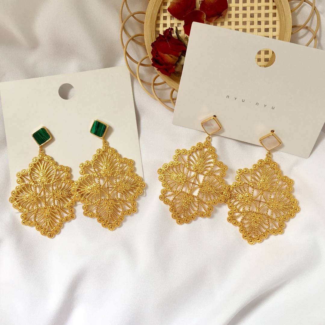 Lonceen Delicate Green Onyx Openwork Leaf Drop Earrings