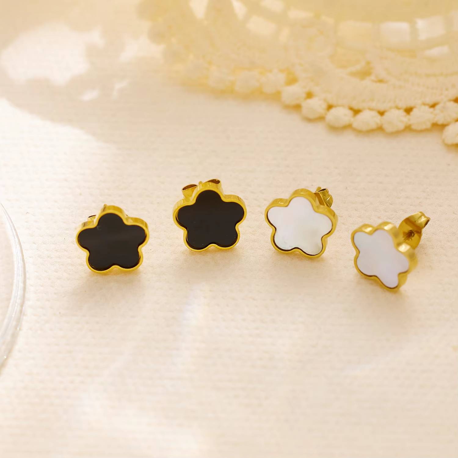 Waterproof, thick 18k gold-plated women's stainless steel fashion jewelry earrings that are not easy to oxidize