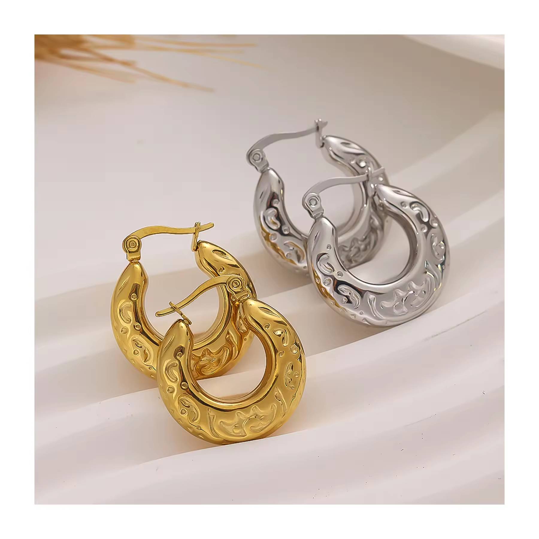 Hypoallergenic Geometric C-shaped Stainless Steel Women's Luxury Hollow Thick 18k Gold-plated Fashion Jewelry Earrings