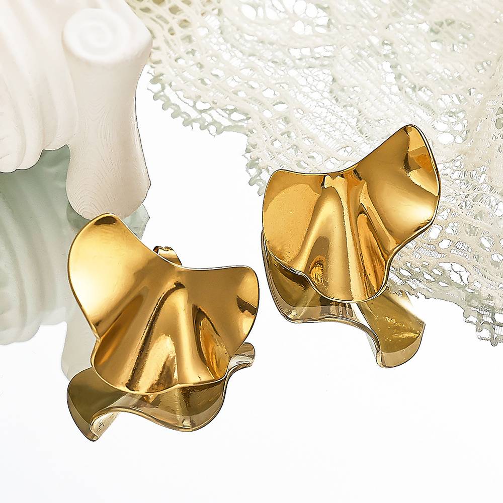 Exquisite and thick summer stainless steel textured irregular women's 18k gold-plated fashion jewelry earrings