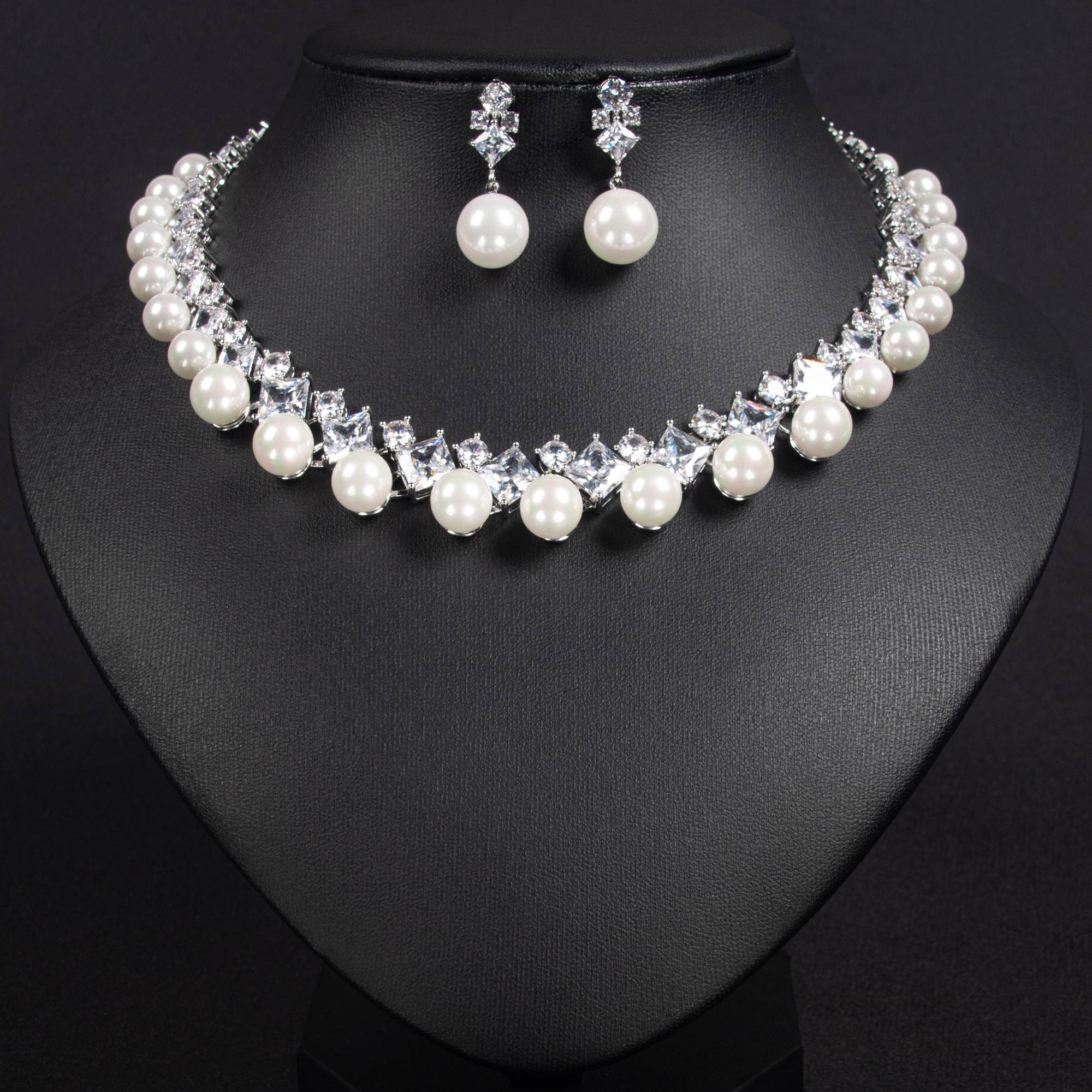 Lonceen Crystal Trimmed Pearl Collar Necklace And Drop Earrings Women's Pearl Jewelry Set