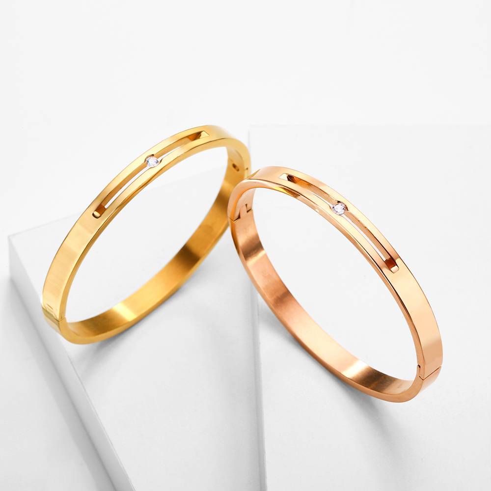 Armbänder | Entdecken Sie elegante Armbänder in verschiedenen Stilrichtungen