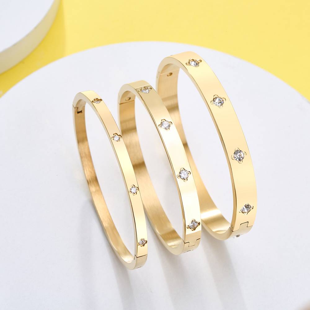 Zeitlose Eleganz: Entdecken Sie unsere handgefertigte Armbandkollektion