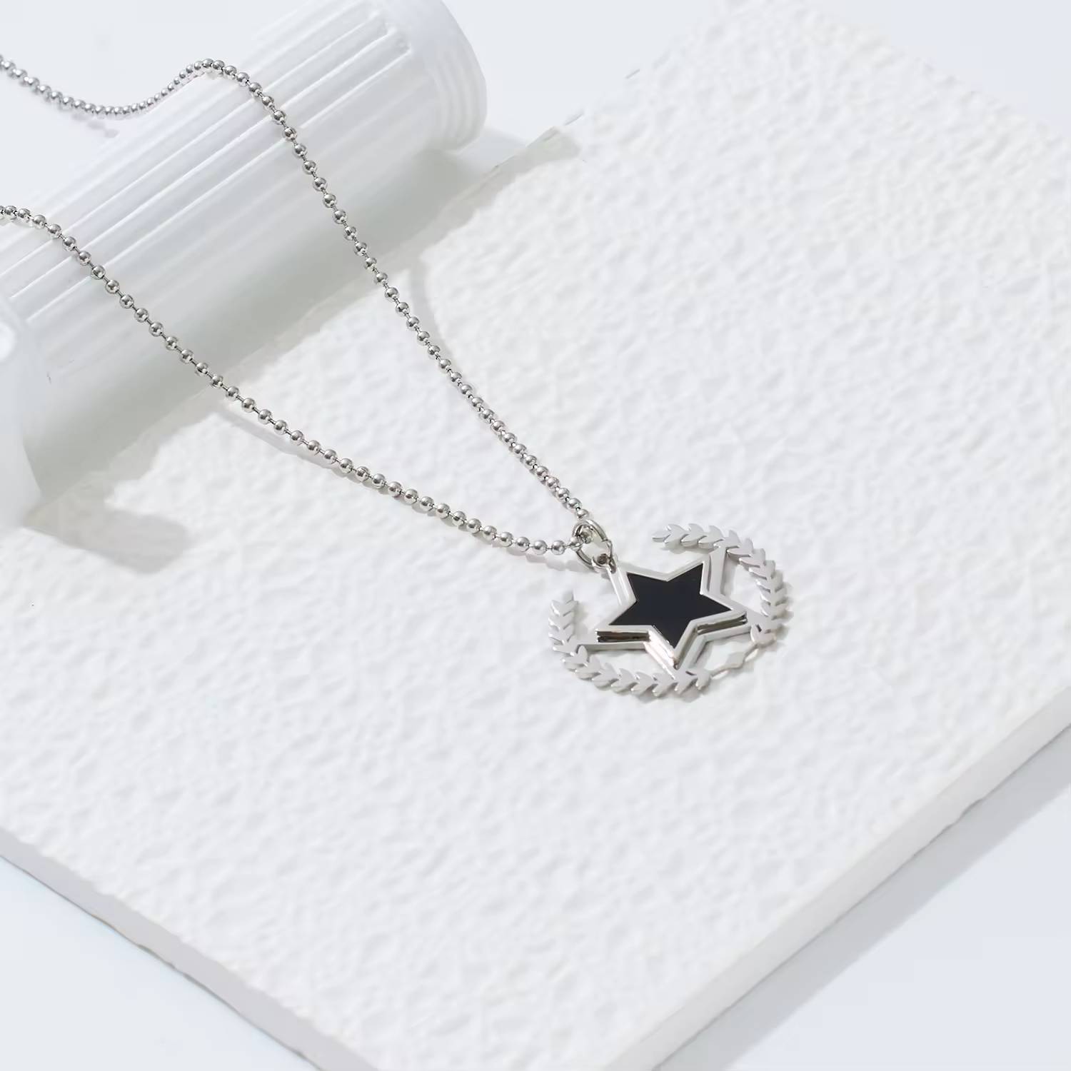 Stainless steel men's personalized jewelry, fashion accessories, men's necklaces